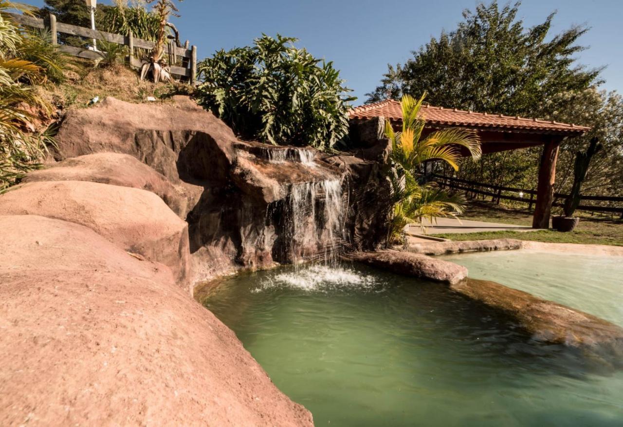 Casa De Campo Com Piscina Cascata Artificial Sao Lourenco  Exterior photo